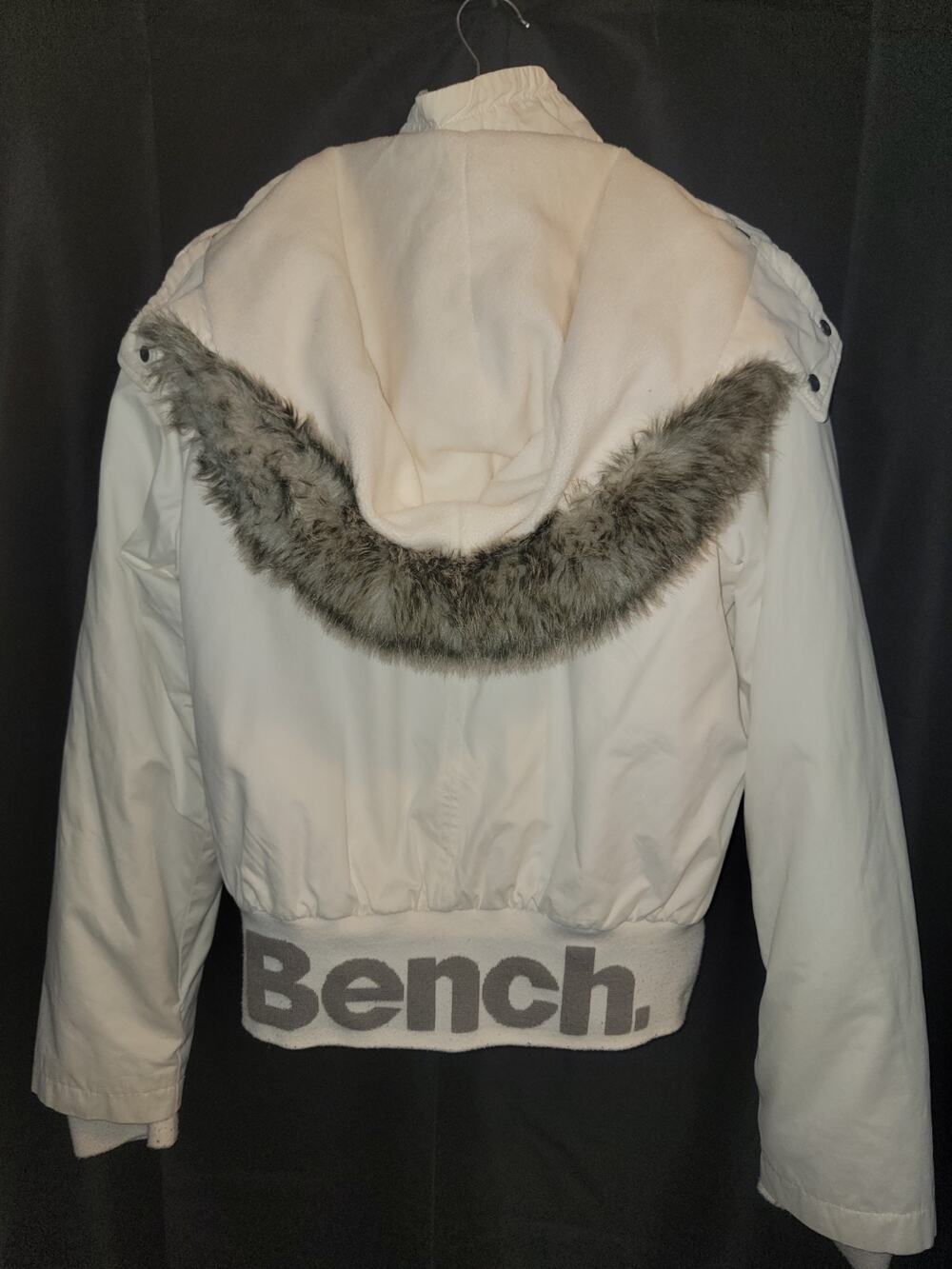 Y2K Bench Brand White Parka Puffer Ski Snow Jacket Coat Short Faux Fur Hood